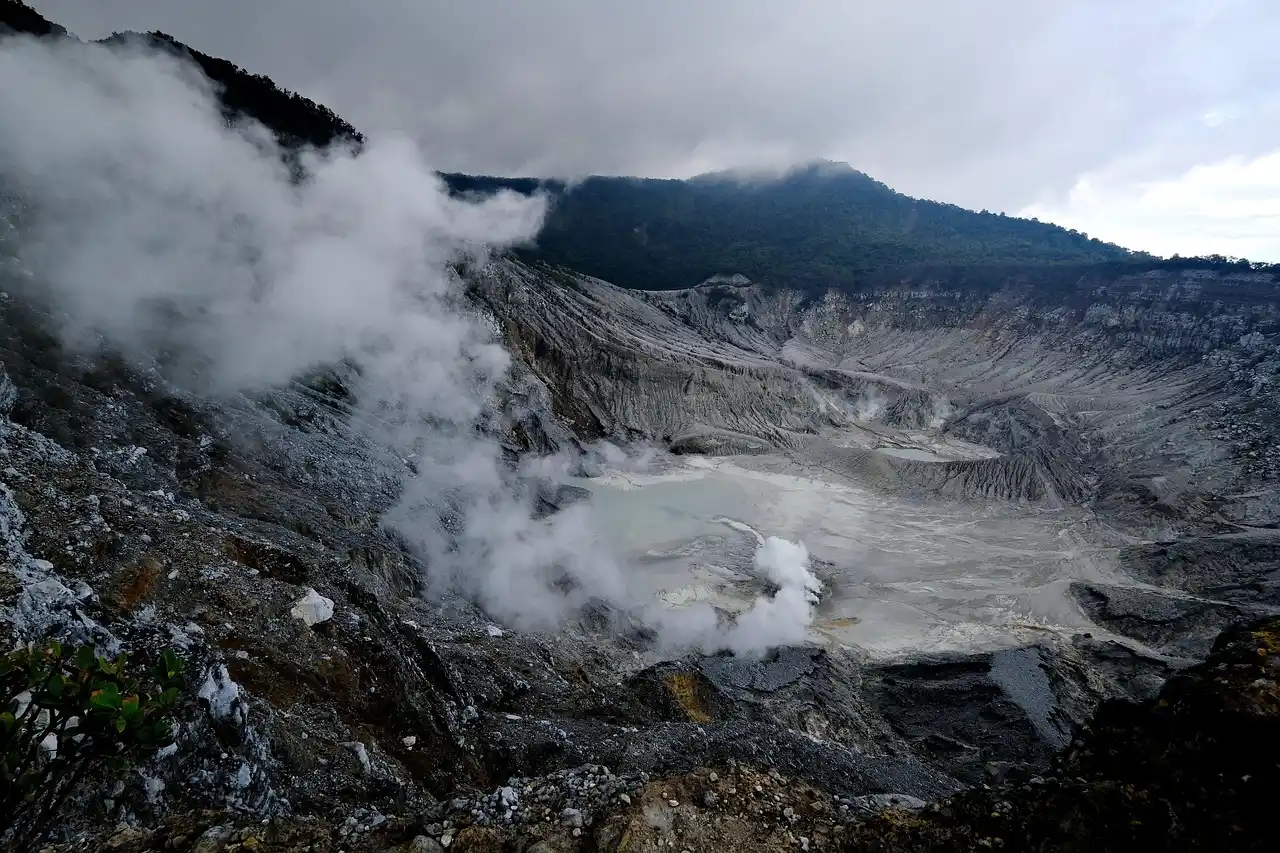 Survei topografi dan batimetri Geosentra